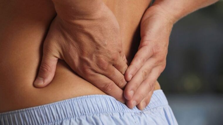Unpleasant feeling in the lower back with lumbar osteochondrosis